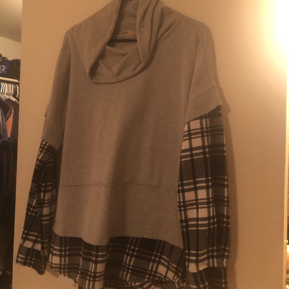 Flannel Sweatshirt!!! SOLD ❤️